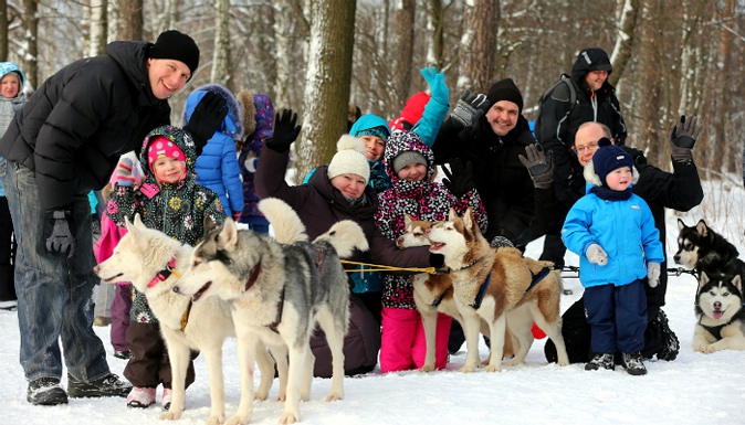 Зимний семейный отдых с катанием на оленях и хаски в Walk Service