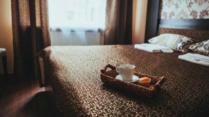 Отдых для одного или двоих с проживанием в номере категории стандарт в мини-отеле «Граф Толстой»