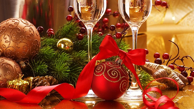 Празднование Нового года или отдых в период новогодних праздников для двоих с питанием в отеле «Империал»