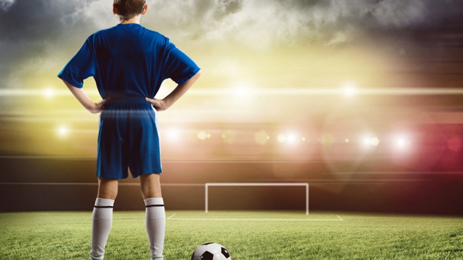 1 или 3 месяца занятий футболом для ребенка в филиале на выбор от сети футбольных клубов для дошкольников «Мегаболл»