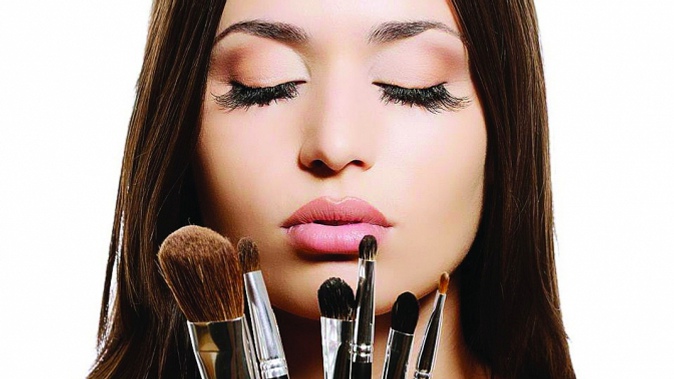 Полный курс макияжа в группах или индивидуальные занятия в международной школе макияжа «Визаж NonStop»
