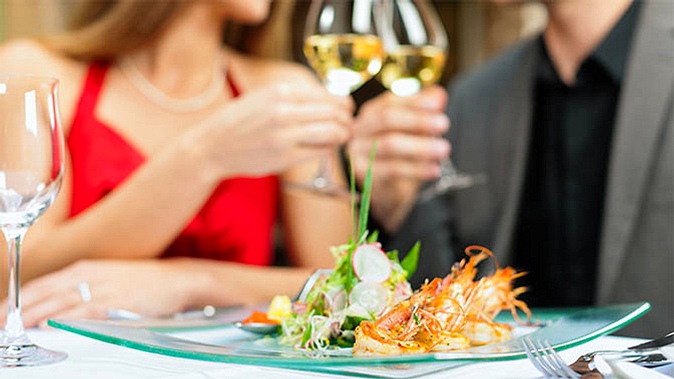 Романтический отдых с ужином, посещением сауны или без для двоих в отеле Pilot