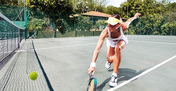Сплит-тренировка или занятия теннисом для одного и двоих в Теннисном клубе "Мир"