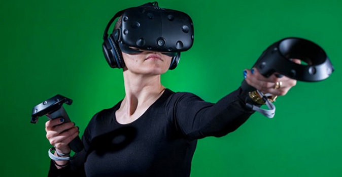 До 60 минут игры в шлеме виртуальной реальности HTC Vive