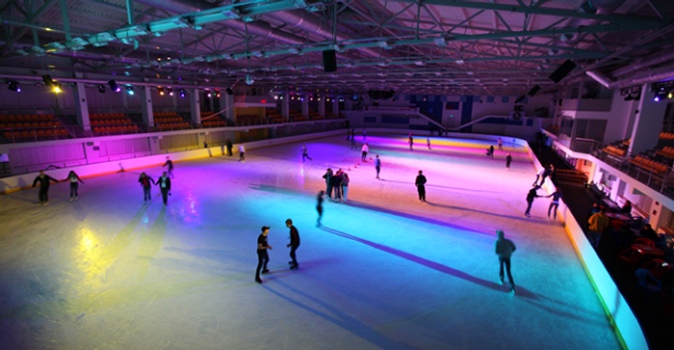 Активный отдых! Ночь катания на коньках в ледовом дворце "Морозово"