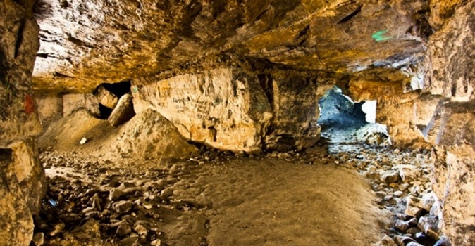 Экскурсия в Сьяновские пещеры для одного или двоих от клуба экстремального отдыха и туризма "Феникс"