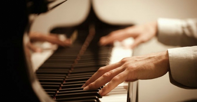 Абонементы на 4, 6 или 8 часов индивидуальных занятий по игре на фортепиано в Центре "Soul Stars"