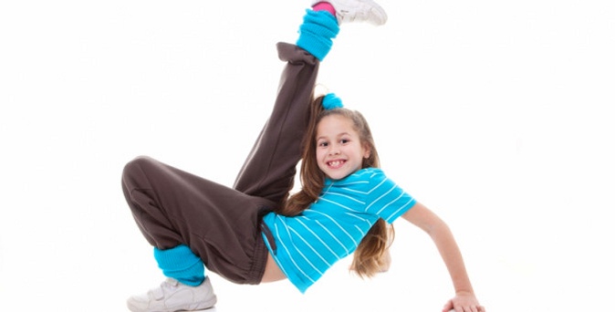 Абонемент на занятия танцами для детей от 3,5 лет от студии танцев «Жар-птица».