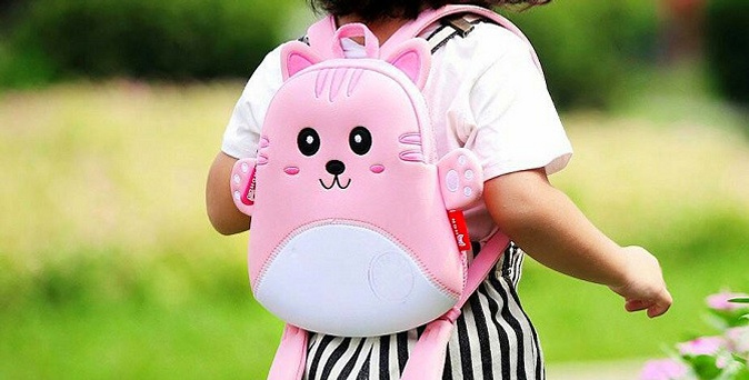 Детские 3D-рюкзачки и сумочки в виде животных.