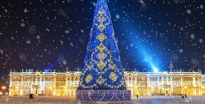 3 дня в Санкт-Петербурге с проживанием в центре города, завтраками и экскурсионной программой «Знакомьтесь — Питер», в том числе и на новогодние праздники.