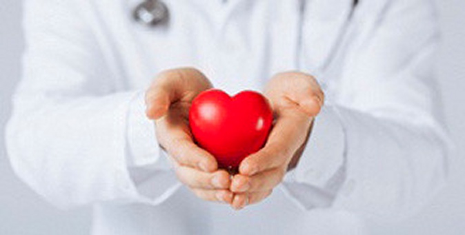 Базовое или расширенное кардиологическое обследование либо снятие и расшифровка ЭКГ в «Комплексной клинике».