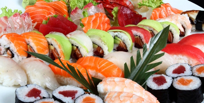 Всё меню, включая суши, роллы, горячие блюда в службе доставки «ХочуСуши».