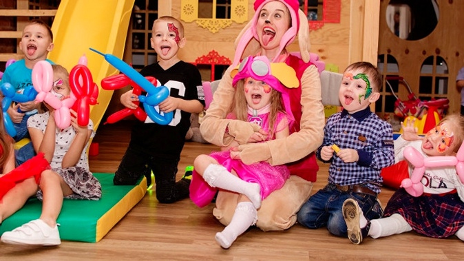 Организация детского праздника с развлечениями и оформлением или без в детском экоцентре «Арка».