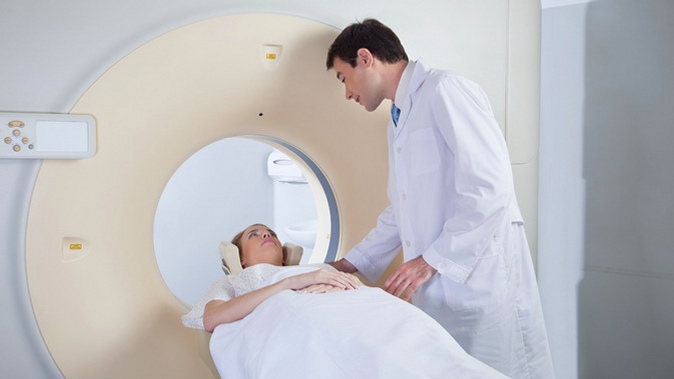 МРТ головного мозга, отдела позвоночника или сустава на выбор в «Диагностическом центре Елены Малышевой».