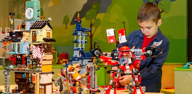 30, 60 минут или день посещения детского игрового центра конструирования Legogo.