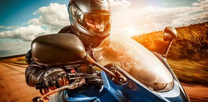 18 или 24 часа практики вождения мотоцикла и полный теоретический курс от автошколы «АСБ».