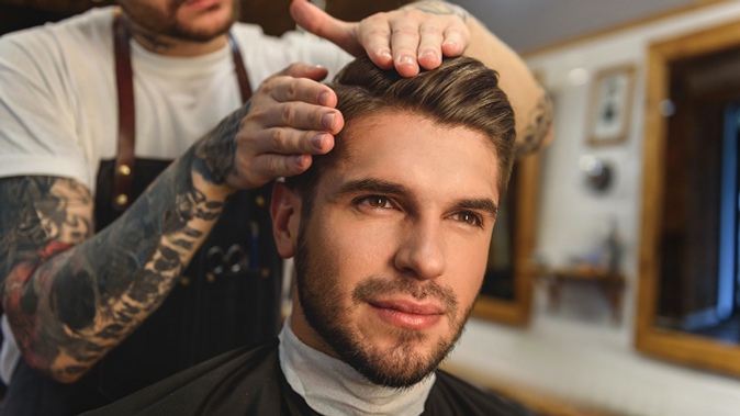 Мужская стрижка, коррекция бороды в барбершопе TT Barbershop.