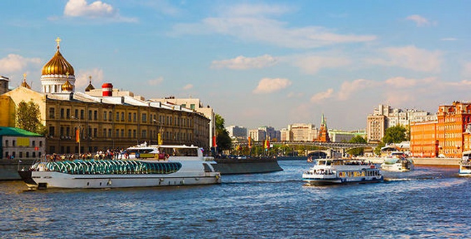 Прогулка на теплоходе по Москве-реке с ужином или без от судоходной компании «Праздник на воде».