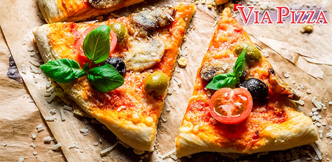 Пицца с морепродуктами, грибами, сыром, беконом, курицей, говядиной, пироги и роллы от службы доставки Via Pizza.