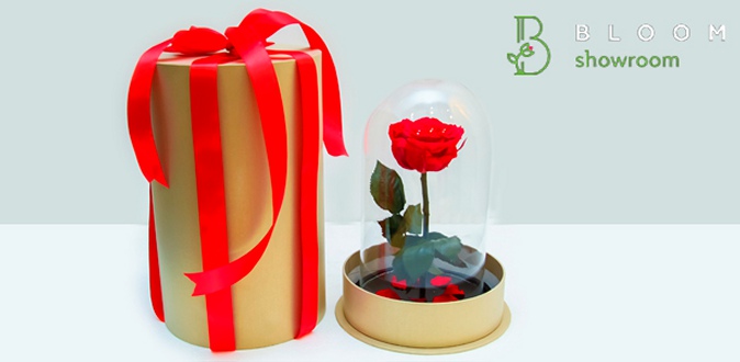 Бабочки или неувядающие розы в колбе от компании Bloom Showroom. Подарочная упаковка или гравировка в подарок!