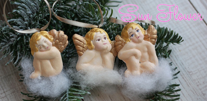 Елочные игрушки из полимерной глины от студии Sun Flower: домики, ангелочки, шары и венки.
