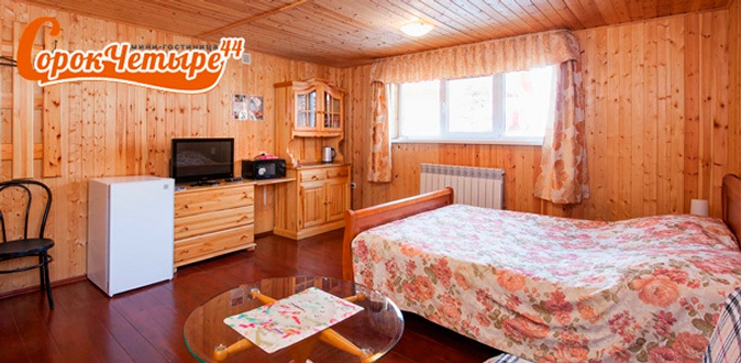 Отдых для двоих в будни или выходные в Суздале на берегу Каменки в уютной мини-гостинице «44».