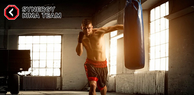 Бокс, ММА, борьба, самбо, йога, черлидинг, функциональный тренинг в спортивном клубе «Синергия».