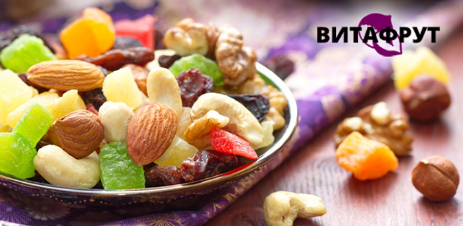 Орехово-фруктовый набор весом 3 кг, а также 1, 3 или 5 кг кедровых орехов от компании «Витафрут».