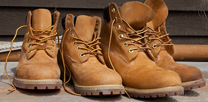 Легендарные осенние и зимние ботинки Timberland из новой коллекции: женские,мужские и детские модели. 1, 2 или 3 пары обуви на выбор со скидкой до 78%