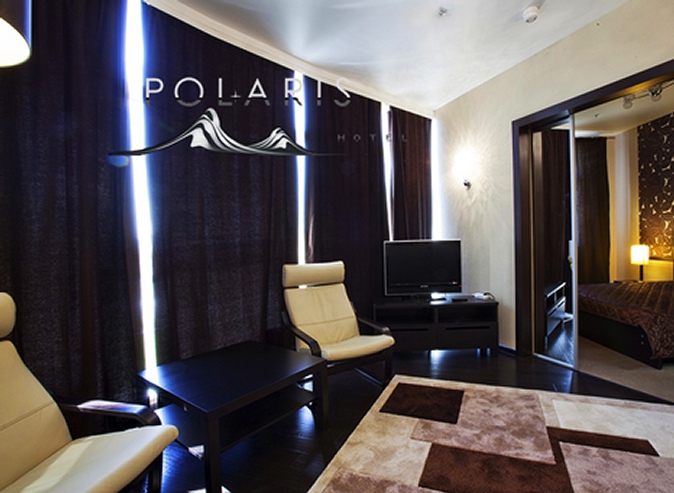 Проживание в бизнес-отеле «Полярис» для одного или 2 двоих на 1, 2 или 3 суток в номерах категории категории «Стандарт» или «Полулюкс»
