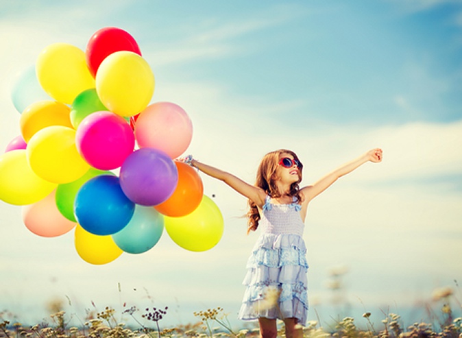 Гелиевые воздушные шары «Премиум», с рисунком и неоновые, а также композиции из шаров на выписку из роддома, День знаний или день рождения от компании Happy Time